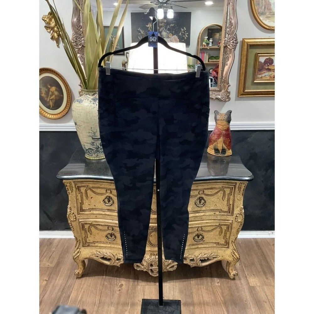 047-NWOT Lululemon Swift Speed High Rise Tight 28", Heritage 365 Camo pattern